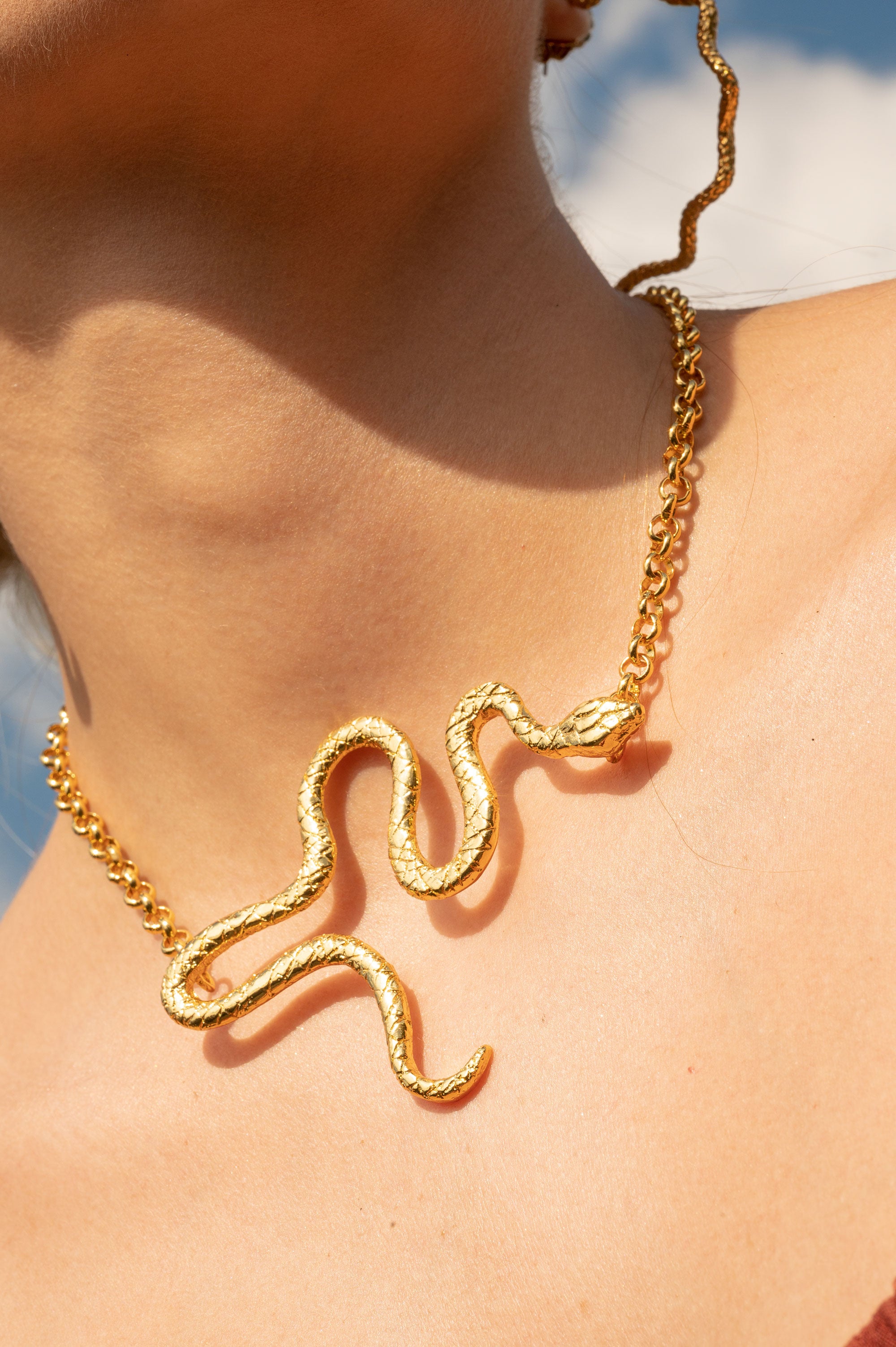Aura Chocker